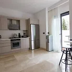 ヴィラ Luxury 4 Bedroom With Private Pool 200m To - Yeni Dunya
