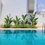 Luxury 4 Bedroom With Private Pool 200m To - Yeni Dunya ヴィラ *