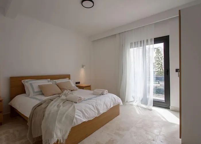 Villa Luxury 4 Bedroom With Private Pool 200m To - Yeni Dunya Bodrum