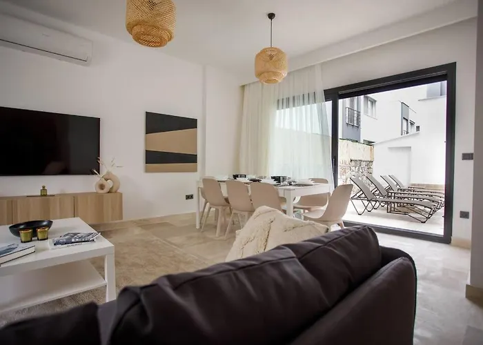 Вилла Luxury 4 Bedroom With Private Pool 200m To - Yeni Duenya Бодрум