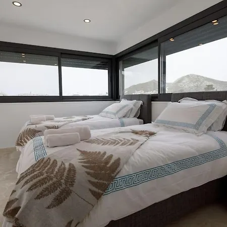 Luxury 4 Bedroom With Private Pool 200m To - Yeni Dunya Vilă *