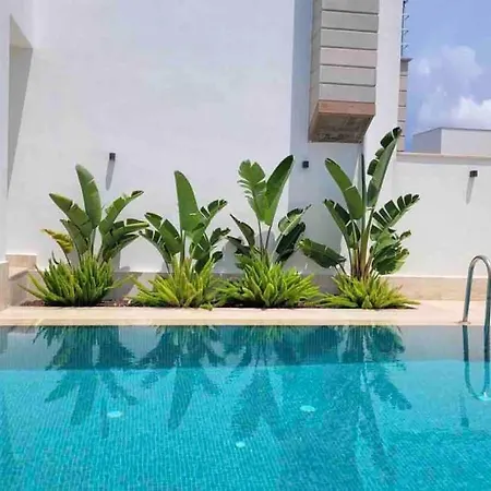 Luxury 4 Bedroom With Private Pool 200m To - Yeni Dünya Villa *