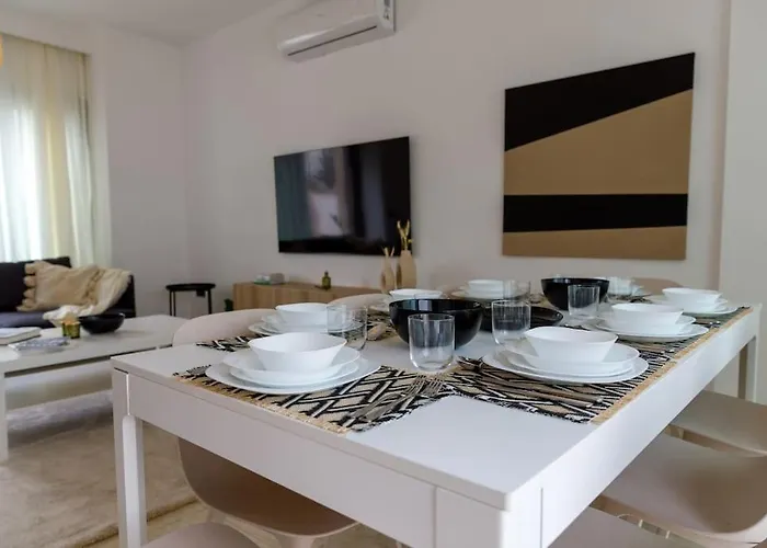 Luxury 4 Bedroom With Private Pool 200m To - Yeni Duenya Villa